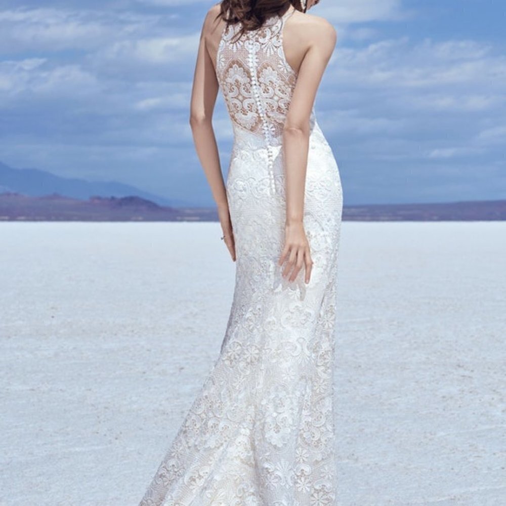 Maggie Sottero Ivory Lace Halter Trumpet Gown - Picture 4 of 13